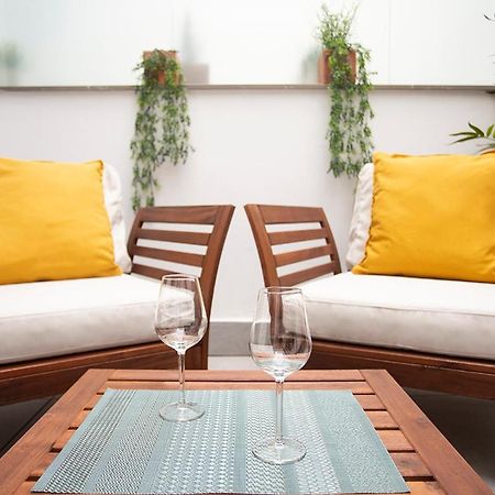 Apartamentos Bajeles Sevilla Urban Exteriör bild