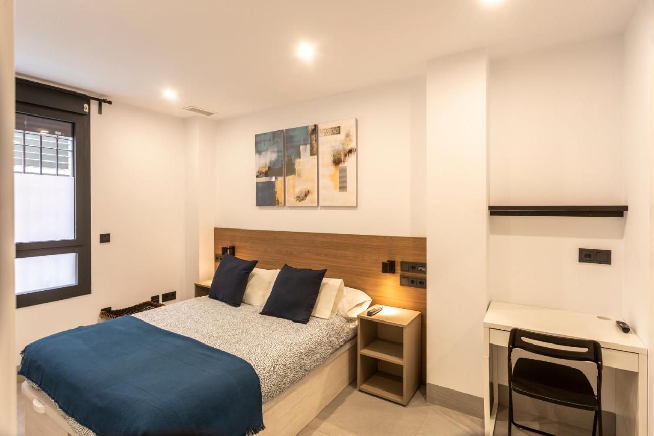 Apartamentos Bajeles Sevilla Urban Exteriör bild