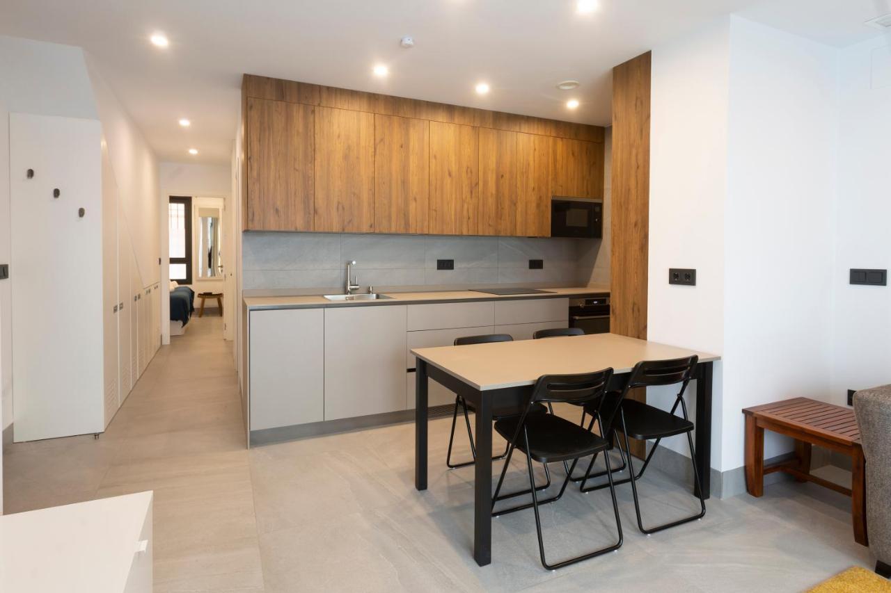 Apartamentos Bajeles Sevilla Urban Exteriör bild
