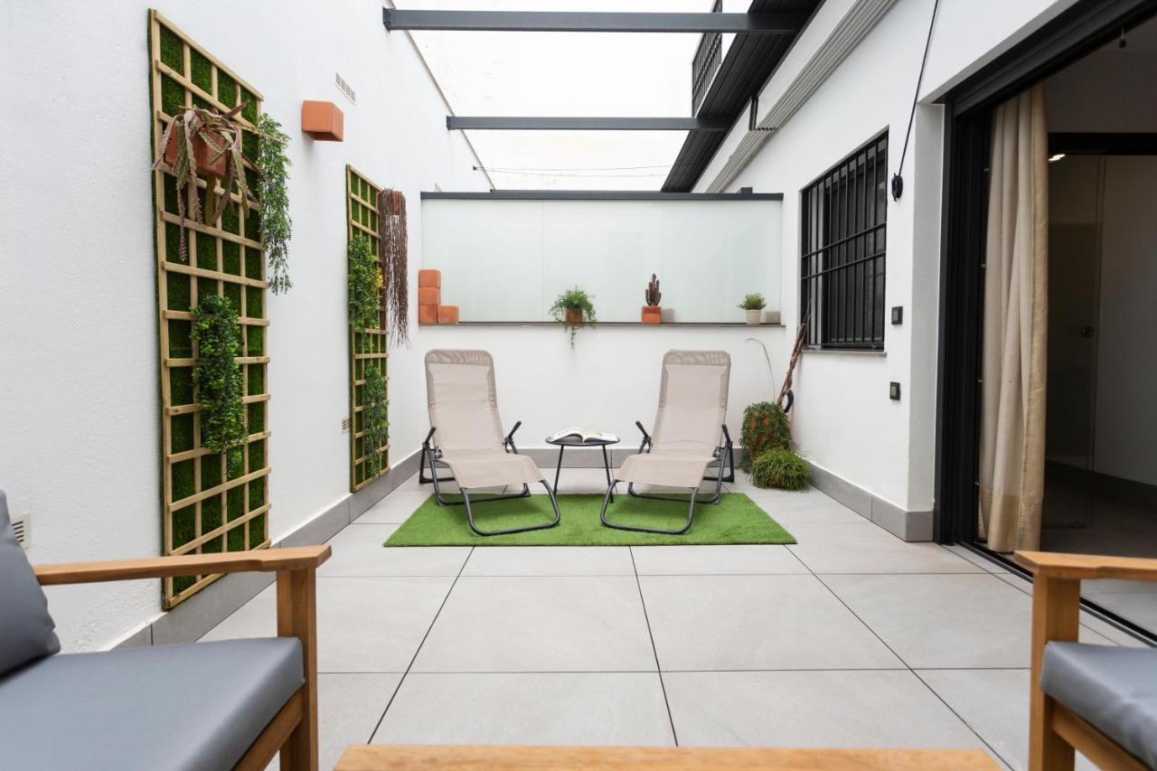 Apartamentos Bajeles Sevilla Urban Exteriör bild