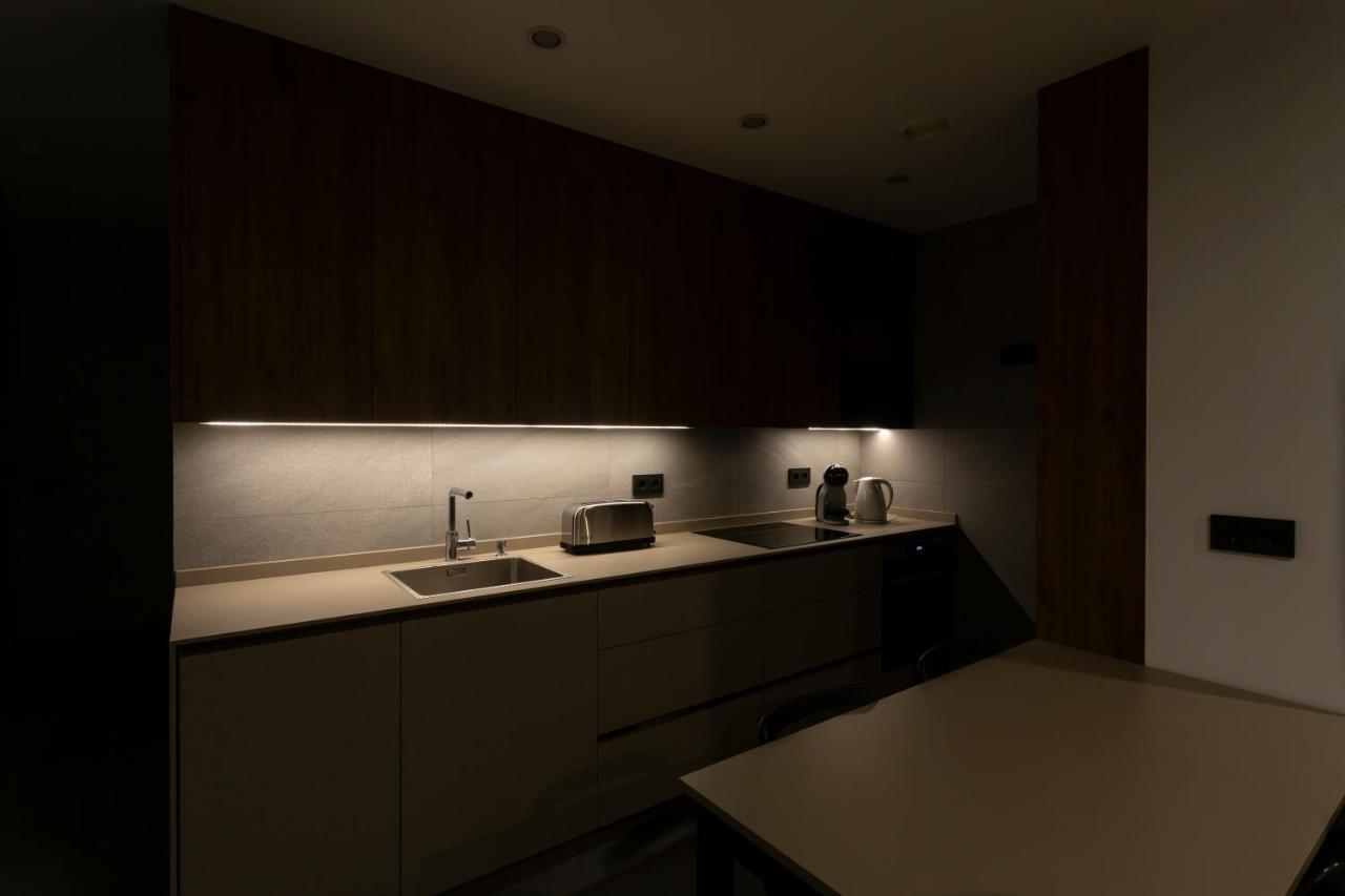 Apartamentos Bajeles Sevilla Urban Exteriör bild