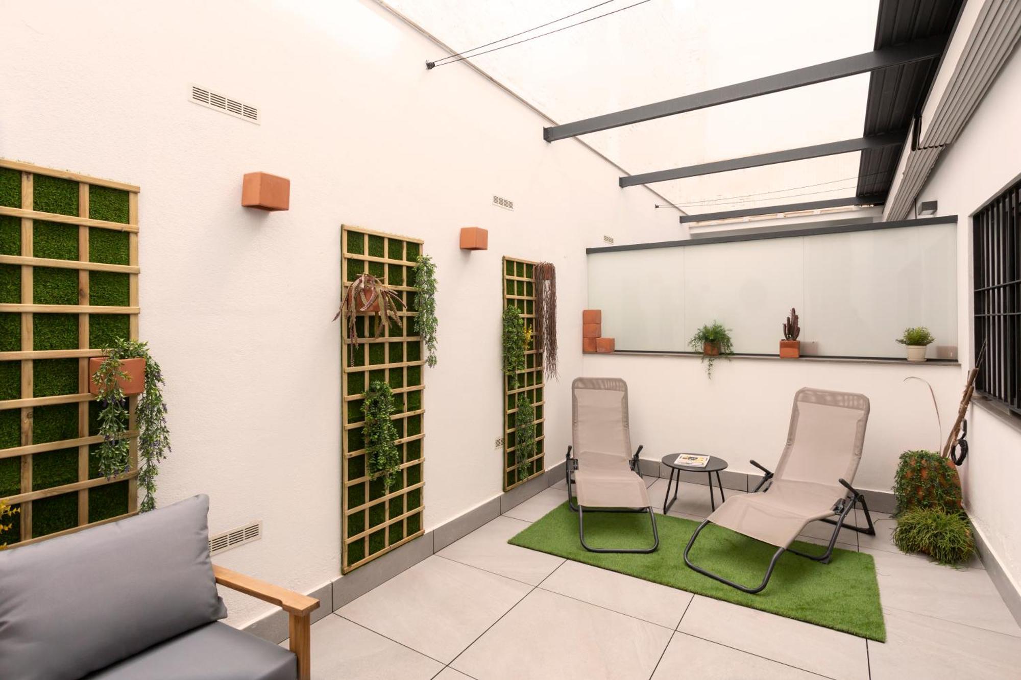 Apartamentos Bajeles Sevilla Urban Exteriör bild